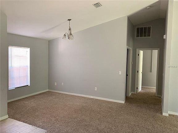 3rd image of 2565 Ensenada Ln