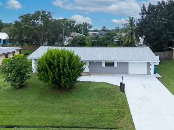 242 NW Lincoln Avenue, Port St Lucie, FL 34983
