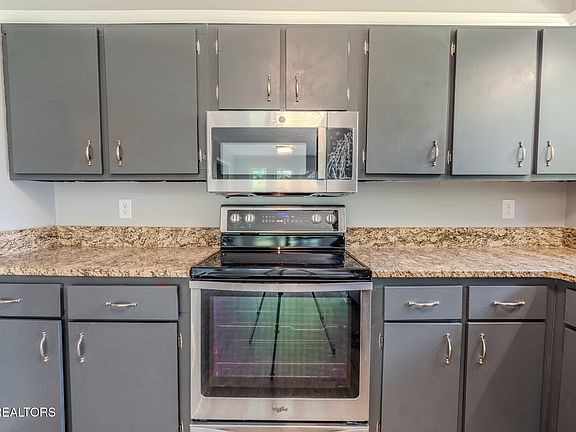5th image of 11137 Thornton Dr