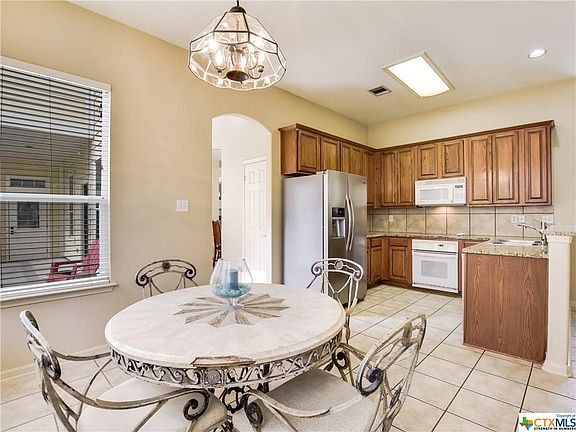 2nd image of 2216 Cotton Blvd