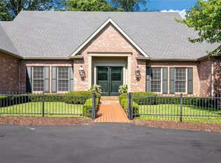 1021 Lay Rd, Saint Louis, MO 63124