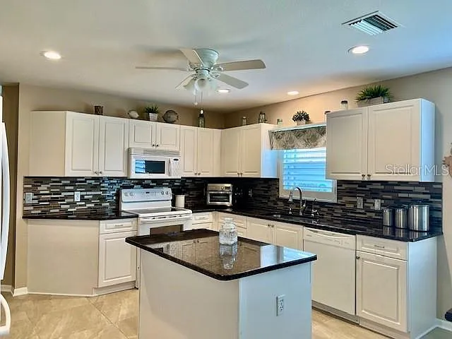 1010 Islamorada Blvd — Photo 9