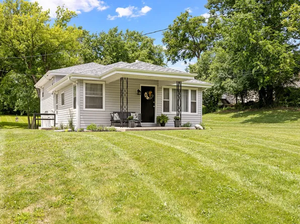 11S130 Madison St, Burr Ridge, IL 60527