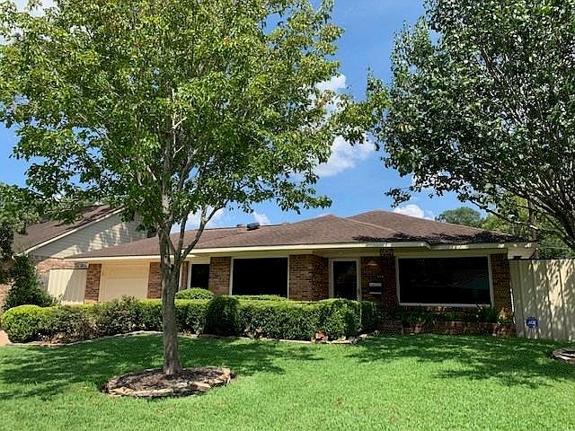1st image of 1822 Watercrest Dr