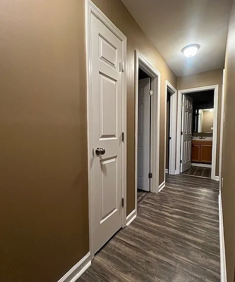 1052 Merrick Dr #1 — Photo 6