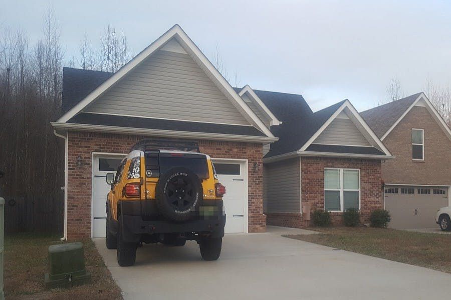 1st image of 584 Cameo Ct