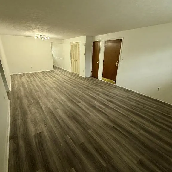 369 Shields Rd #1 — Photo 3