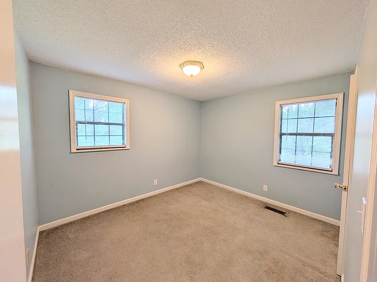 8209 County Road 1082 — Photo 12