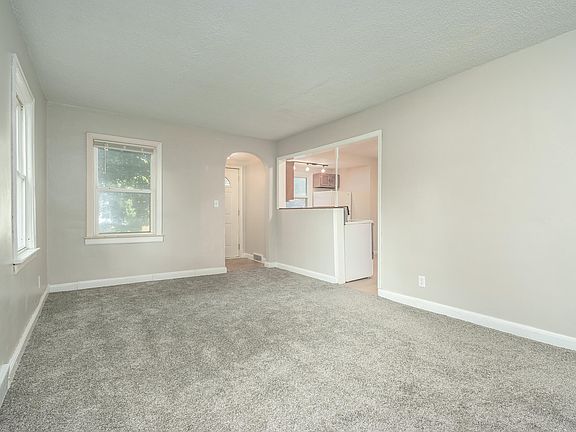 3rd image of 38 32nd St N