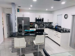 500 Davis Rd APT 36, Palm Springs, FL 33461