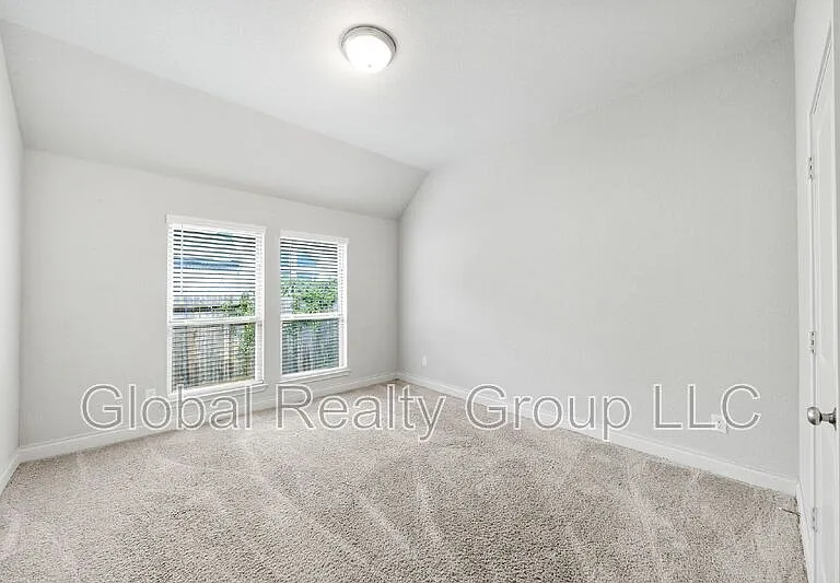 2981 Grove Way — Photo 27