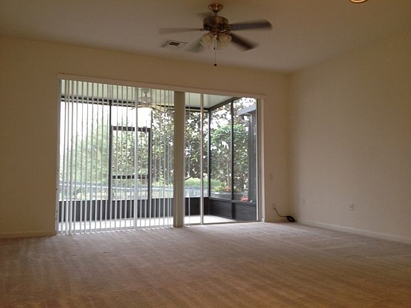 4th image of 2551 Stockton Dr