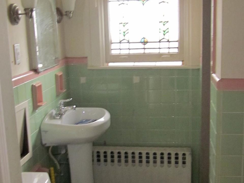 bathroom with over sized shower