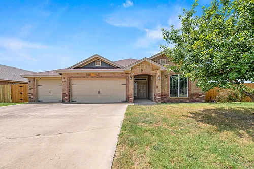 3006 Montague County Dr Photo 1