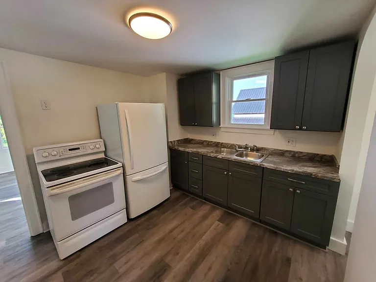 5 Platt St #1 — Photo 1