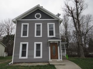 602 Hickory St, Fenton, MI 48430