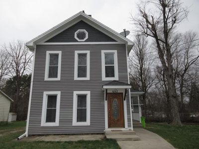 602 Hickory St, Fenton, MI, 48430