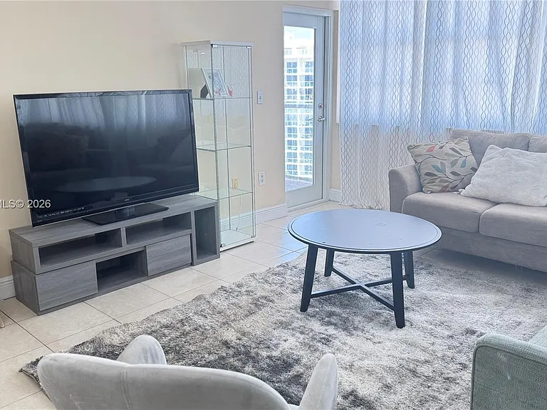 1301 NE Miami Gardens Dr #1611W — Photo 4