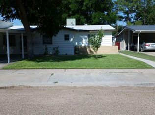 727 N Oak St, Kermit, TX 79745