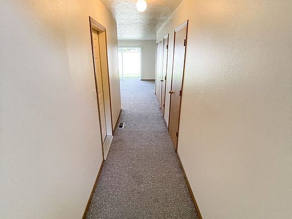 4th image of 5503 Glenridge Way #5501