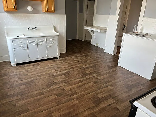 1 bed, $1,000 — Photo 3