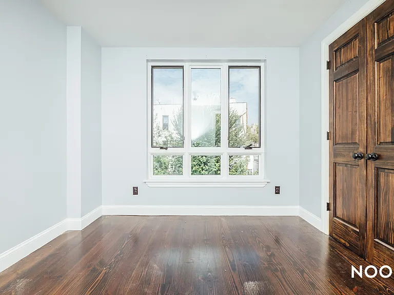 1027 President St #2B — Photo 5