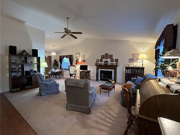 2nd image of 10710 Creekside Woods Dr