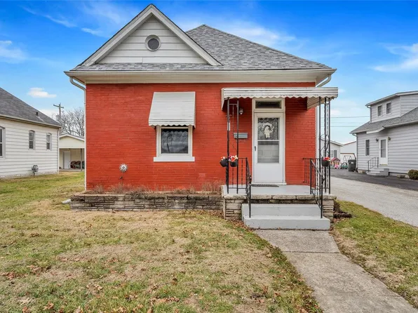 211 N 4th St, Dupo, IL 62239