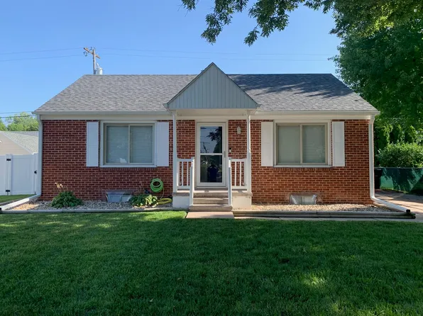 314 E 12th St, Hastings, NE 68901