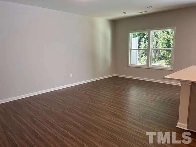 802 Star Ridge Dr — Photo 4