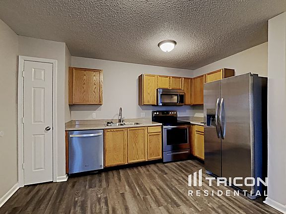 4th image of 2026 Dutch Elm Dr