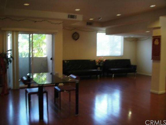3rd image of 421 S Garfield Ave Unit 3