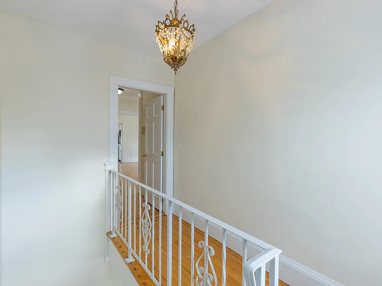 36 Mapleton St — Photo 21