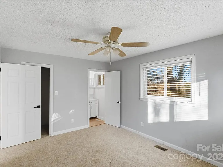 1051 Cox Mill Rd — Photo 14