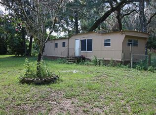 135 E Dogwood Rd, Florahome, FL 32140