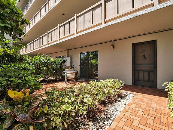 2nd image of 6585 Kensington Lane #103
