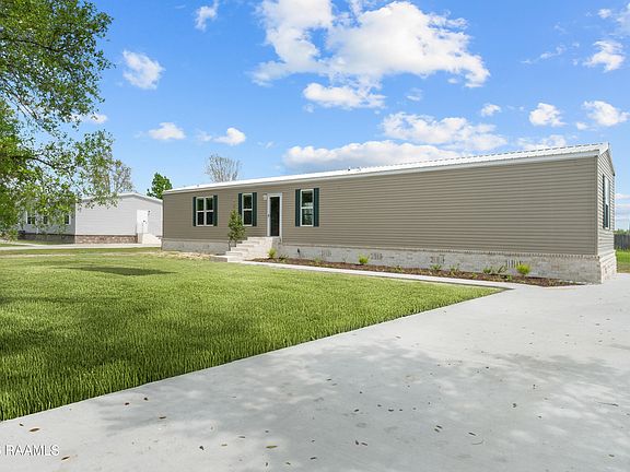 2nd image of 218 Oak Manor Rd