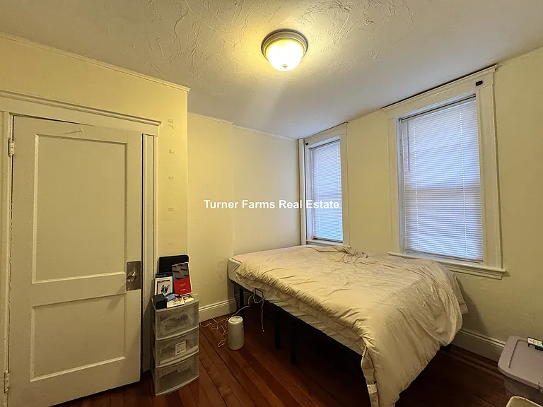 520 Cambridge St #3F — Photo 9