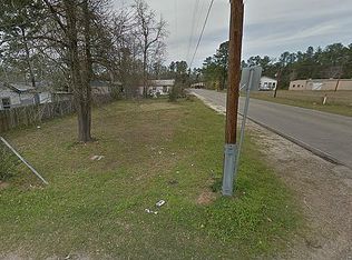 704 N 10th St, Conroe, TX 77301