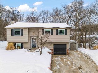 1649 Cordwell Dr, South Park, PA 15129