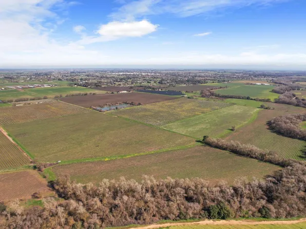 9414 Kost Rd, Galt, CA 95632