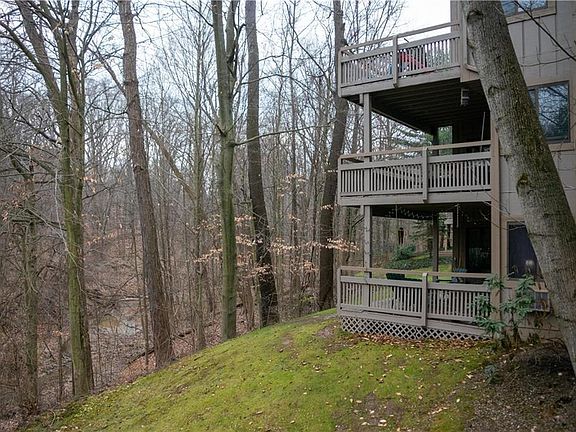 4th image of 642 Meredith Ln