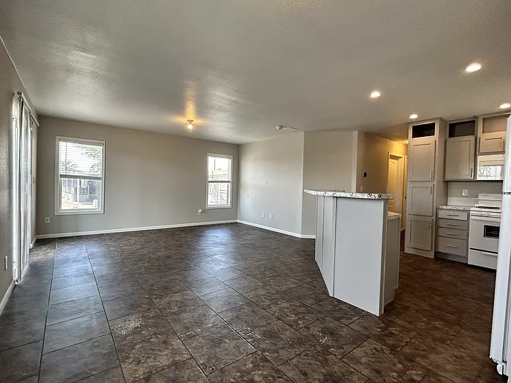 4400 W Missouri Ave #83 — Photo 5