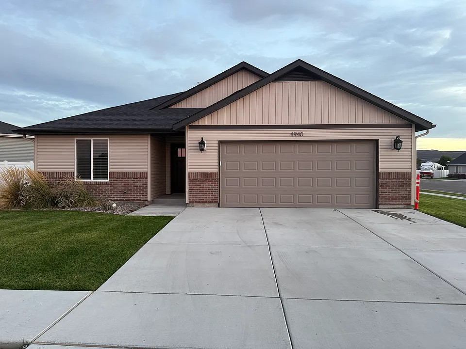 4940 Masterson Cir