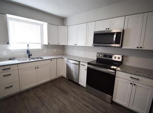 1306 SE C St #D, Bentonville, AR 72712