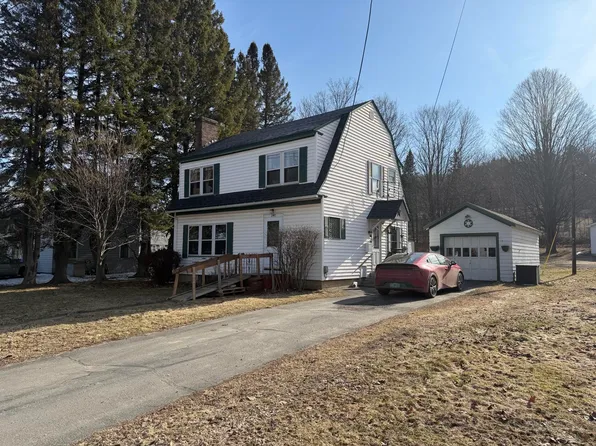 240 Sias Avenue, Newport City, VT 05855