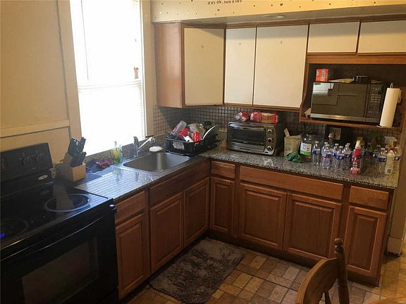 4th image of 339 Christian Ave