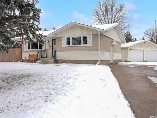 60 Empress DRIVE, Regina, SK S4T 6M5