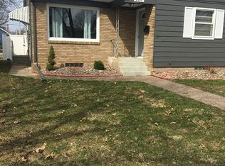 2359 28th St, Moline, IL 61265