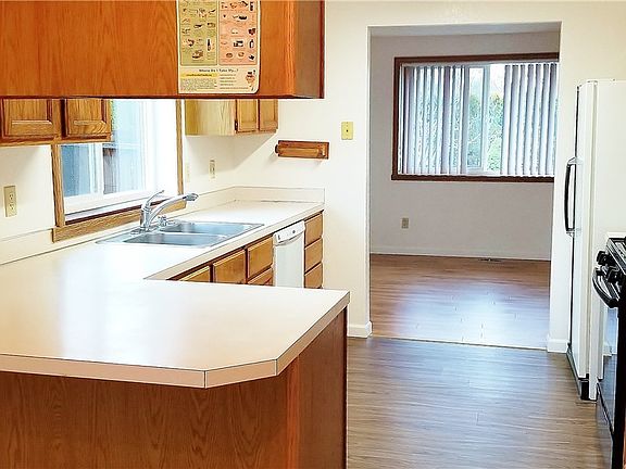 5th image of 5417 58th Ave SE